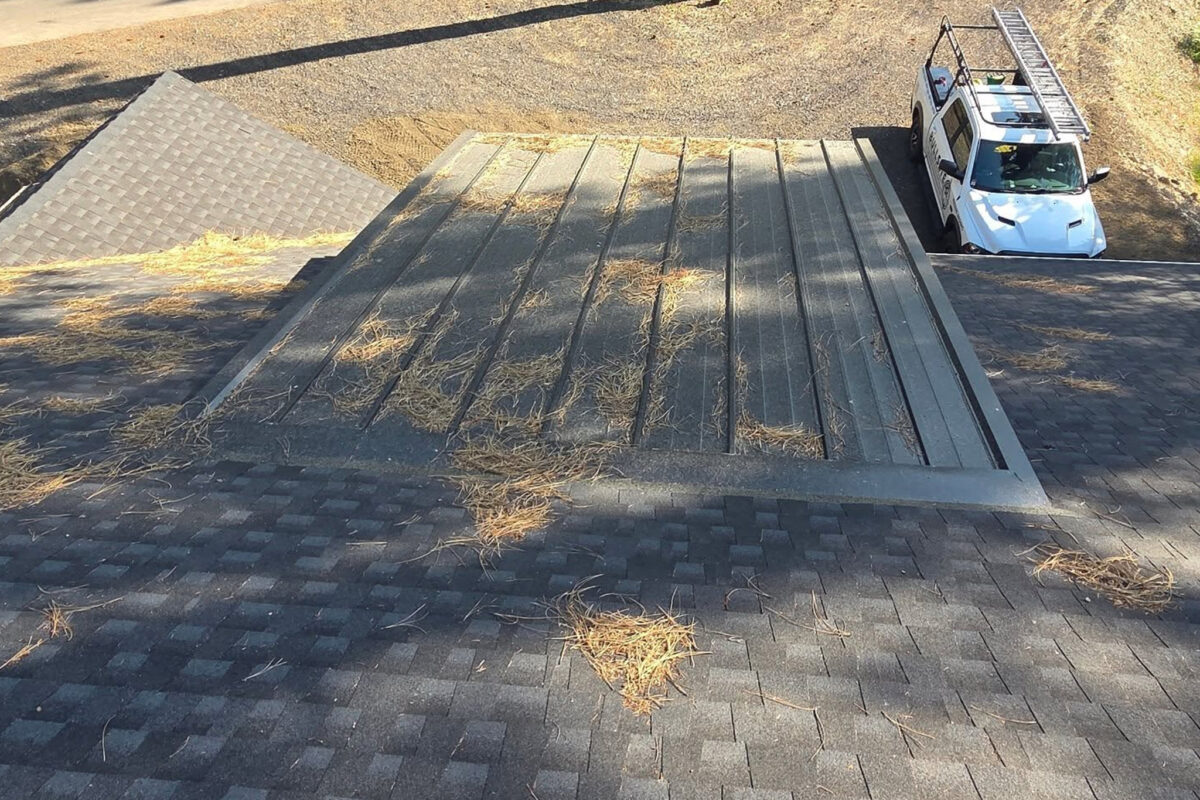 Complete roof and exterior soft washing services for luxury homes in Liberty Lake, WA. Jacob Rice of Bullseye Wash Systems ensures your home’s exterior looks pristine and protected.