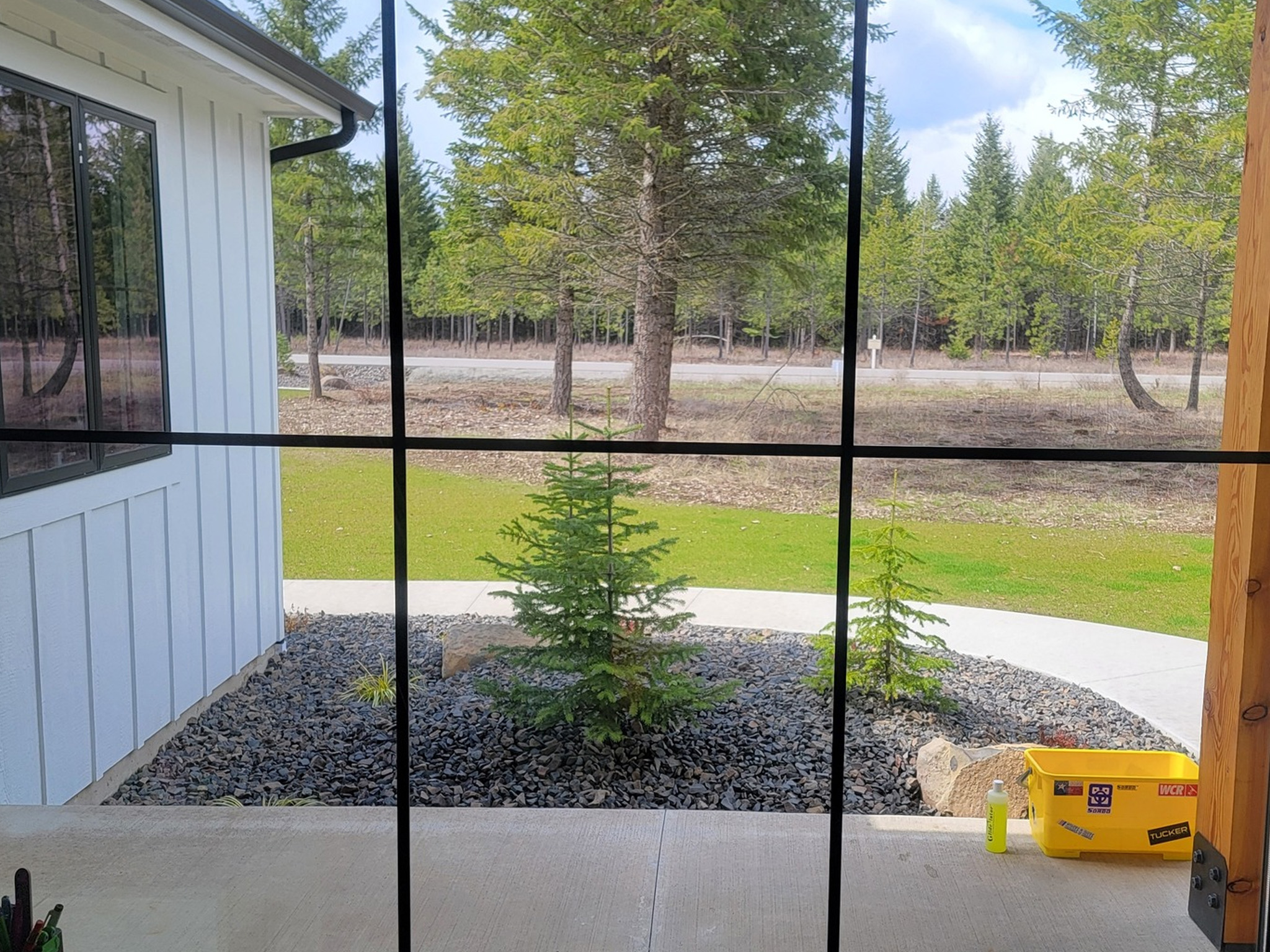 Residential pressure washing and soft washing of siding in Post Falls, ID. Bullseye Wash Systems removes mold and algae, restoring the beauty of your home’s exterior.